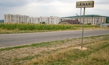 Во времена Советского Союза в Молдове появилось семь промышленных городов на базе сахарных или консервных заводов.