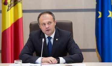 Спикер парламента Андриан Канду.