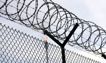 Правительство хочет изменить закон, сокращающий срок заключения из-за условий.