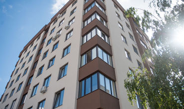 Prețurile la apartamente continuă să urce în pofida scăderii vânzărilor.