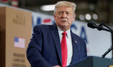 Трамп обещает начать облавы на нелегальных мигрантов с первого дня в Белом доме.