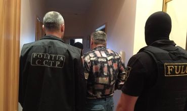 Полиция задержала мужчину, подозреваемого в торговле людьми.