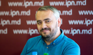 По мнению социолога, следует отличать партийную бюрократию от тех, кто занимает политические должности.