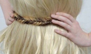 Tu Ai Purta Aşa Ceva Rochie Făcută în întregime Din Păr Uman La