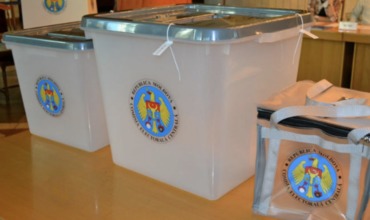 КС признал запрет на голосование недееспособных лиц неконституционным.