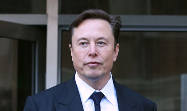 Musk i-a răspuns dur lui Sikorski cu privire la Starlink pentru Ucraina: Taci, omule mic.