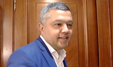 Виорел Мельник признал, что купил акции Unibank по просьбе Илана Шора.