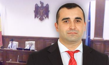 Адриан Албу – новый генеральный секретарь парламента.