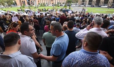 В Ереване завершилась акция протеста с требованием отставки мэра.