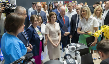 Президент пригласила учителей Молдовы на Национальный форум педагогов.