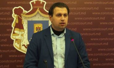 Советник президента по юридическим вопросам осудил сегодняшнее решение Конституционного суда.