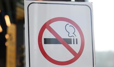 В одном из районов Лондона работникам запретили курить на удаленке.