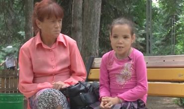 Cazul fetei în dializă. Noi detalii: Medicii au trimis-o acasă