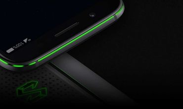 Появилось официальное фото мощного смартфона BlackShark 2.