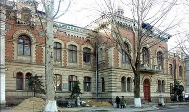 Всего своего звёздного часа ожидают более 30 тысяч экспонатов.