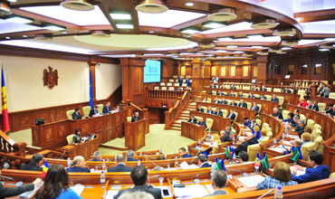 Парламент уточнил процедуру отставки членов ЦИК, которые были назначены на должность законодательным органом.