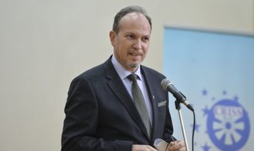 Румынский посол Даниел Ионицэ.