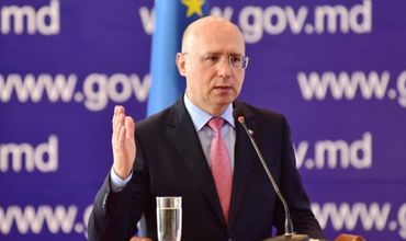 Таможня вернула деньги семье которая пожаловалась премьеру на неправомерные сборы.