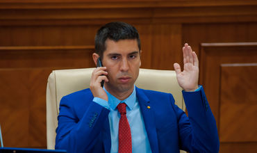 Депутат ПДС Михай Попшой.