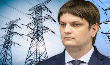 Вице-премьер Андрей Спыну. Коллаж Point.md.