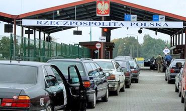 Таможенники Польши объявили о кризисной ситуации, сложившейся на восточной границе.