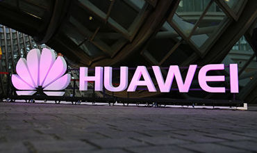 Huawei заявил, что необоснованные ограничительные меры США в отношении компании не помогут Вашингтону обрести безопасность и стать сильнее.