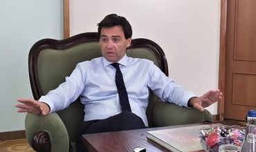 Министр иностранных дел Николае Попеску.