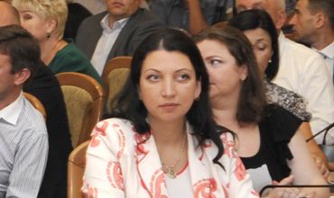 Вероника Херца с января 2010 года занимала должность главы управления финансов примэрии Кишинева.