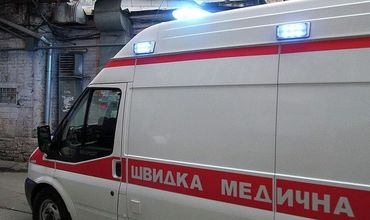 Мужчину с ранениями госпитализировали, а арест продлили до 11 мая.