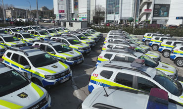 Национальная полиция получила 90 новых авто  от Румынии и Германии.