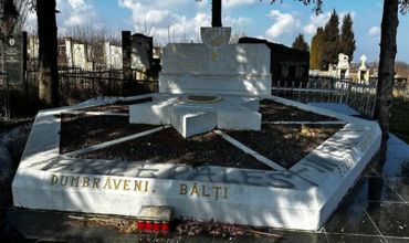В Сороках вандалы осквернили памятник жертв Холокоста.