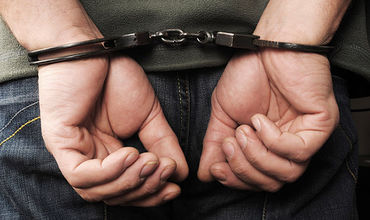 В городе Подпорожье Ленинградской области 32-летний молдаванин изнасиловал местную жительницу.