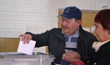 На выборах президента проголосовать можно до 21:00.
