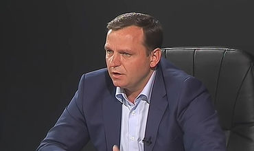 В то же время, политик не исключил, что его политформирование может выдвинуть собственного кандидата.