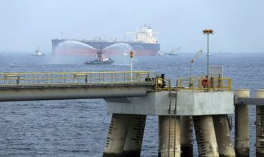 Беспилотники атаковали главный нефтепровод в Саудовской Аравии.