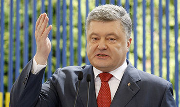 Порошенко в очередной раз обвинил Россию и ее руководство в «агрессии», «разрушении послевоенной системы глобальной безопасности» и стремлении сделать всю Украину частью «Российской империи».