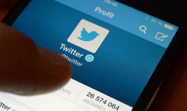 Twitter упростил получение синей «галочки».