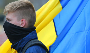 На Украине группа неизвестных с ножами и палками напала на евреев.