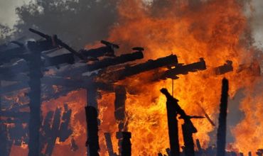 Труп отправят на экспертизу, чтобы установить личность жертвы и причину смерти.