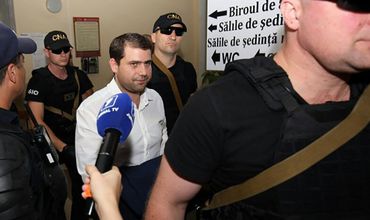 Шор проходит по делу о махинациях в банках.