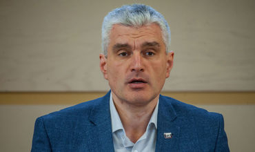 Вице-председатель парламента Александр Слусарь.