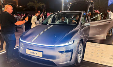 Tesla откладывает запуск нового бюджетного электромобиля.
