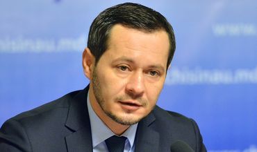 Кодряну предлагает пересмотреть формулу расчета зарплаты чиновников.
