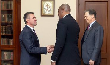 Лидер Приднестровья провел встречу с послом США в Молдове