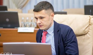 Нагачевский об исчезновении парламентского большинства: Может стать интереснее.
