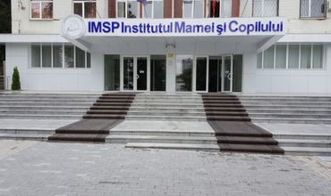 Женщине пришлось рожать в туалете Института матери и ребенка