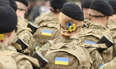 В Украине готовится полная мобилизация: женщины, учителя, студенты и полиция.