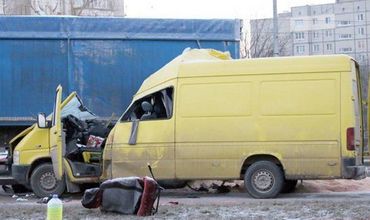 Установлены личности двух погибших в страшной аварии в Украине.
