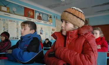 Власти Николаева отменили занятия в школах из-за отсутствия отопления.