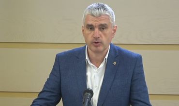 Вице-председатель парламента Александр Слусарь.
